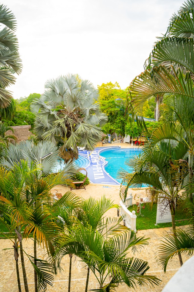 Piscina Villa Martha vista desde el hotel